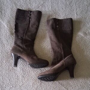 Sofft Dark Brown Heeled Boots